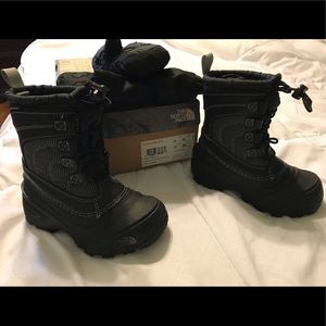 Toddler Snow Boots and Mittens